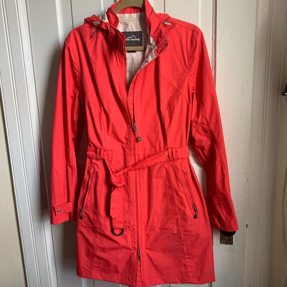 Eddie Bauer belted raincoat